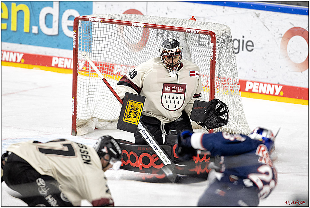 PENNY DEL;  Koelner Haie - EHC Red Bul Muenchenl; Koeln, 18.03.2022